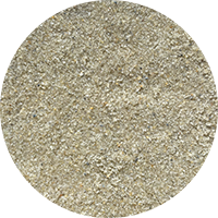 Cirkel med foto af naturfarvet sand, der anvendes til Easy fugesand, Quicksand, Styrkefuger og LAR-løsninger med styrkefuge fra Lithomex